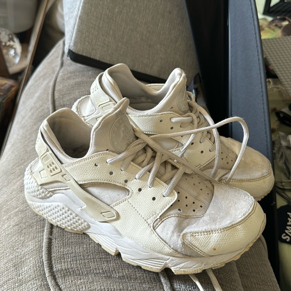 Nike Shoes - Used Women’s Nike Huarache